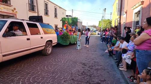 Tradicional desfile de primavera Yuriria 2024